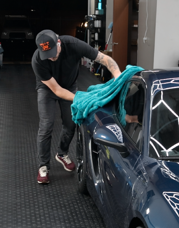 QUIVR Nazaré: The Massive Drying Towel
